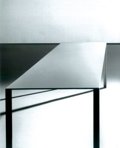 jean nouvel lessless table for molteni & c