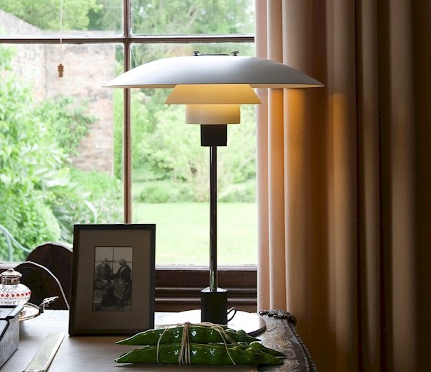 Poul Henningsen PH 4/3 Table Lamp