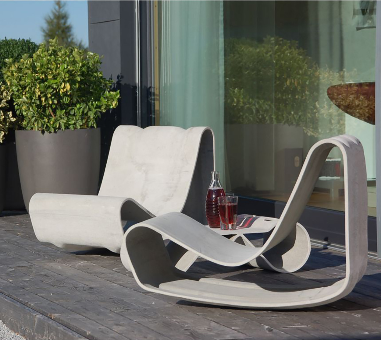 Loop Chair by Willy Guhl for Eternit | Contemporary Design News