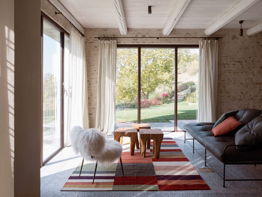 Jonathan Tuckey Design Cascina living room