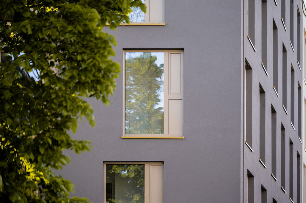 sehw architektur Berlin student accomodation exterior dark facde close up