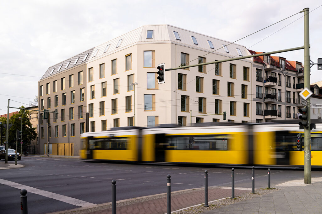 sehw architektur Berlin student accomodation exterior with tram